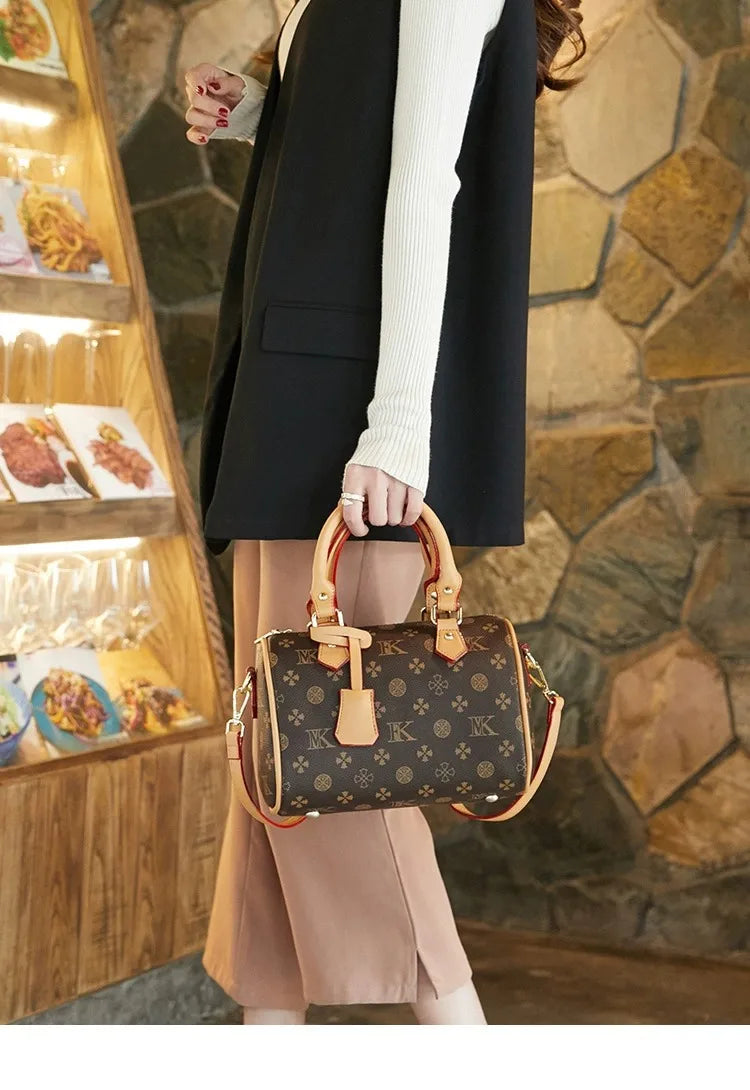 Fashionable Luxury Brand Mini Boston Pillow Handbag with High Texture and Temperament Casual Printed Letter Crossbody Bag