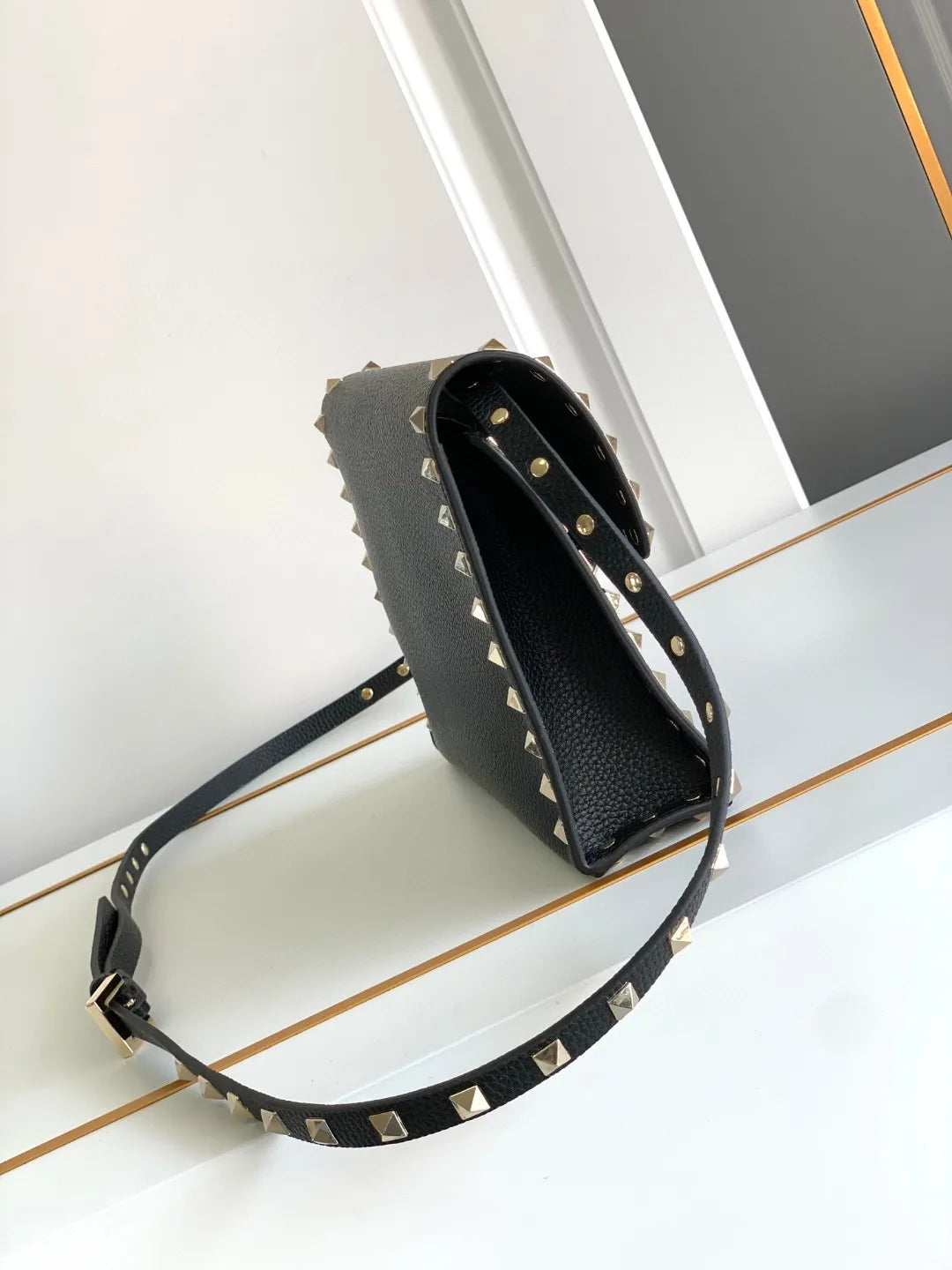 2024 Luxury Design Rivet Crossbody Bag Women Genuine Leather Single Ladies Hand Bags Shoulder Messenger Stud Purses and Handbag