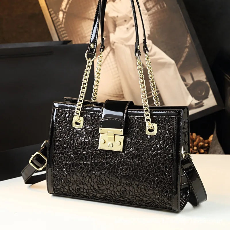 Fashion Noble Women Shoulder Lace Crocodile Print Handbag Luxury Patent Leather Chains Elegant Tote Ladies Clutch Bags 2023 New