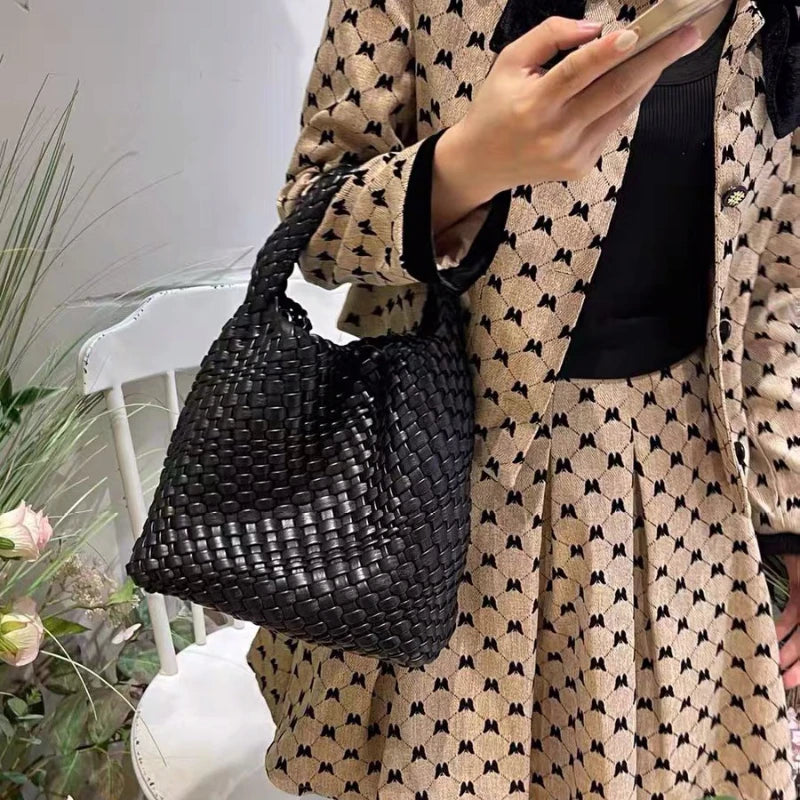 2023 Summer Leather Woven Tote Bag Brand Design Women Handbags Luxury Soft Pu Leather Tote Bag Pink Green Shopper Purses