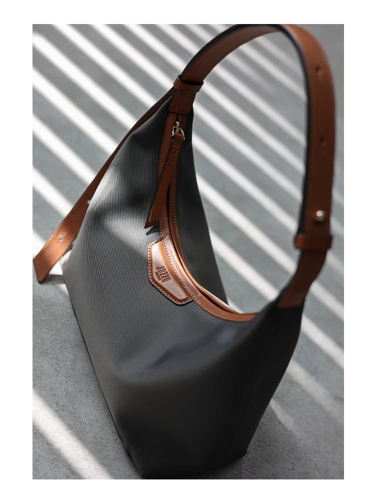 2022 New Arrival Underarm Bag Women Genuine Leather Crossbody Bag Fashion Female Nylon Handbag Luxury Messenger Purses