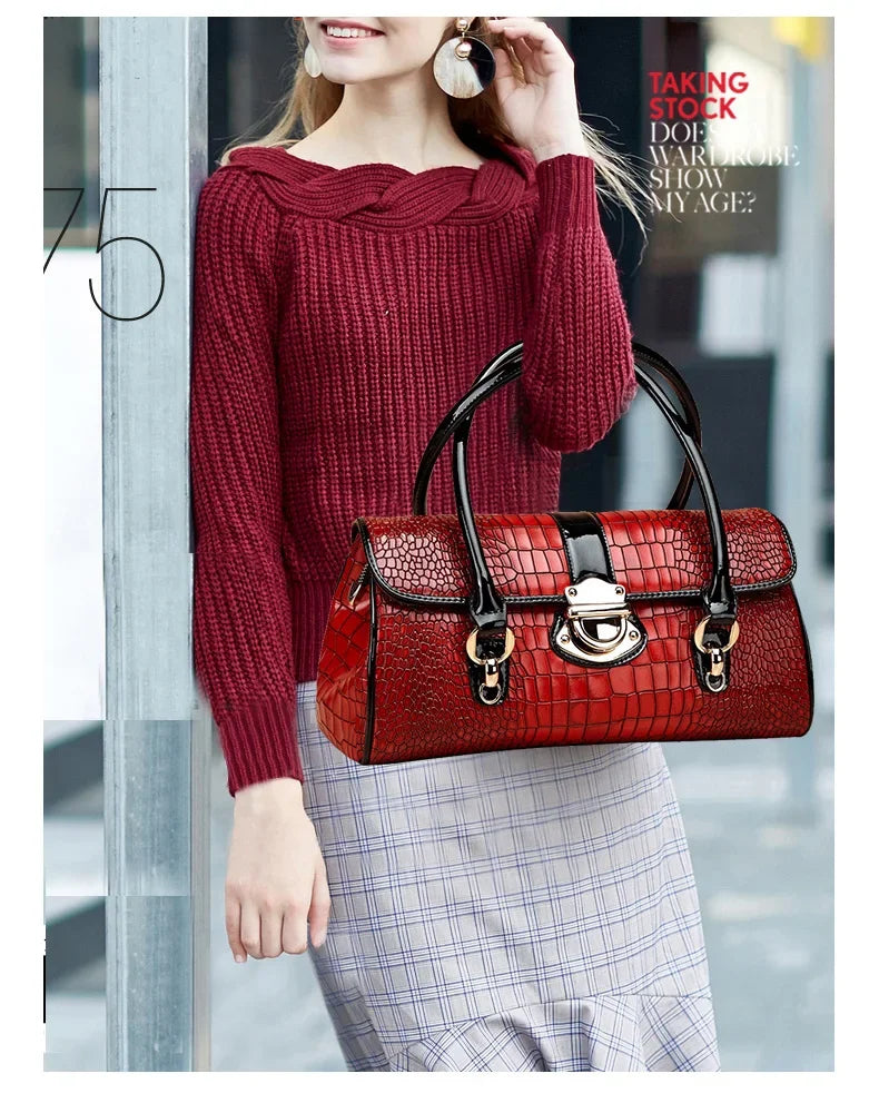 Fashionable, lightweight, luxurious Cowhide Women's Handbag New large Capacity Red Casual Multifunctional Shoulder Crossbody Bag