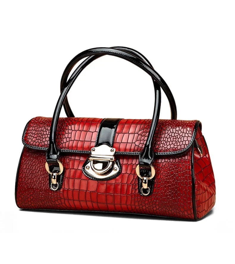 Fashionable, lightweight, luxurious Cowhide Women's Handbag New large Capacity Red Casual Multifunctional Shoulder Crossbody Bag