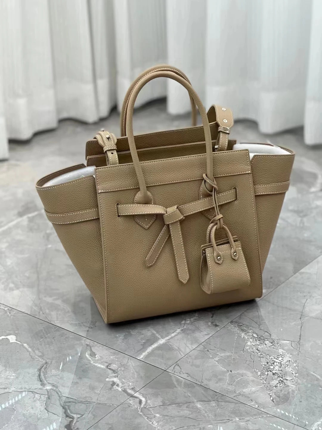 Luxury High Quality Cowhide Handbags For Women Fashion Large Capacity Solid Genuine Leather Tote Bag Versatile Simple Trendy Bag