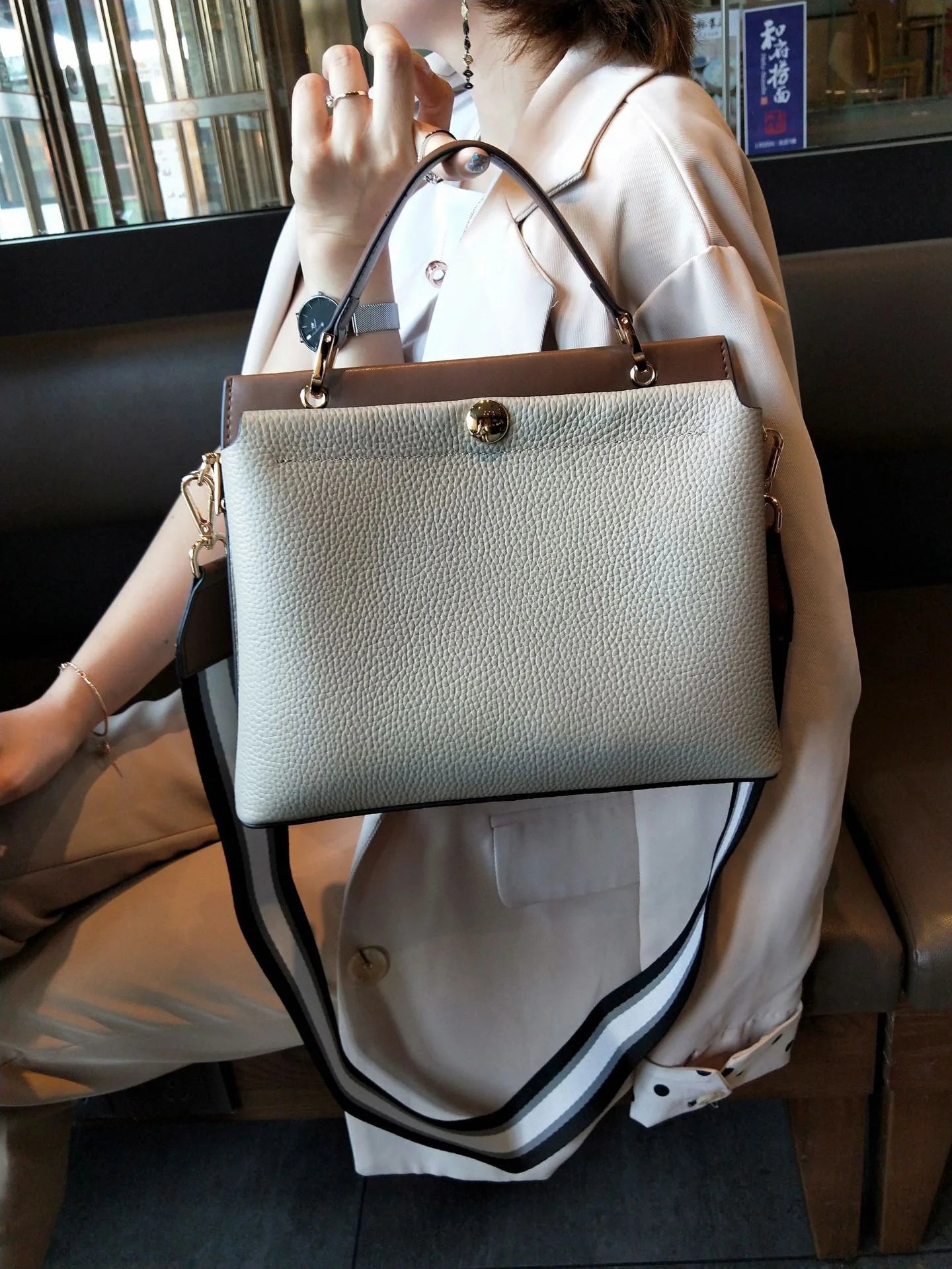 2023 Luxury Brand Design Women's Handbag 100% Genuine Leather Tote Bag All-match Real Skin Cross Body Bag Classic Satchel Purse